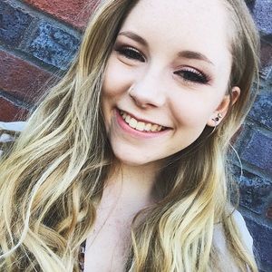 Meet your Posher, Camille